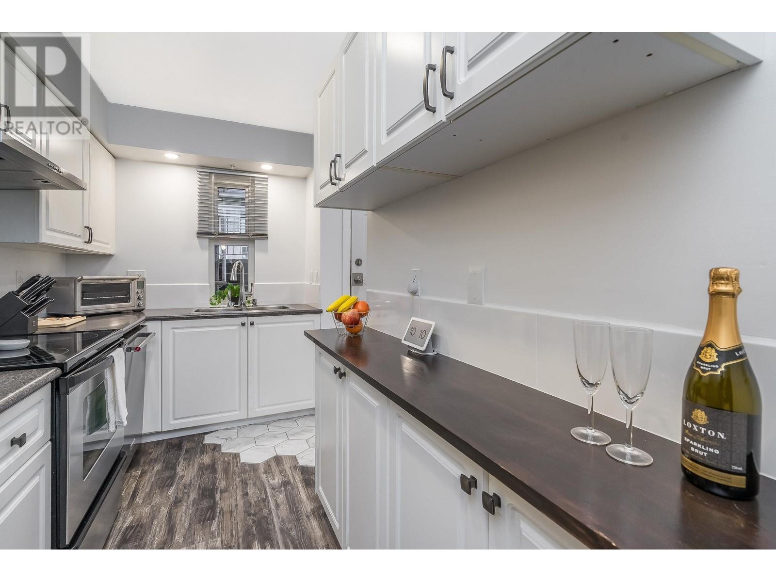 112 1570 Prairie Avenue, Port Coquitlam, British Columbia  V3B 1T4 - Photo 11 - R2969263