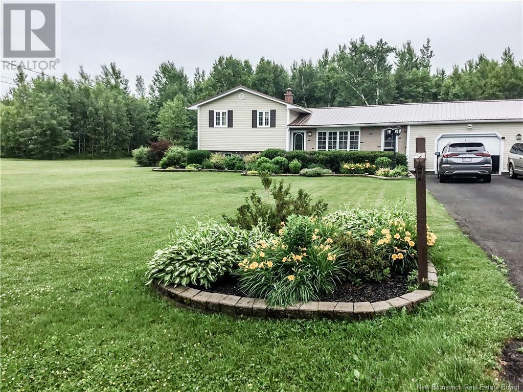 117 De L'eglise Avenue, Saint-Antoine, New Brunswick  E4V 1M2 - Photo 8 - NB112974