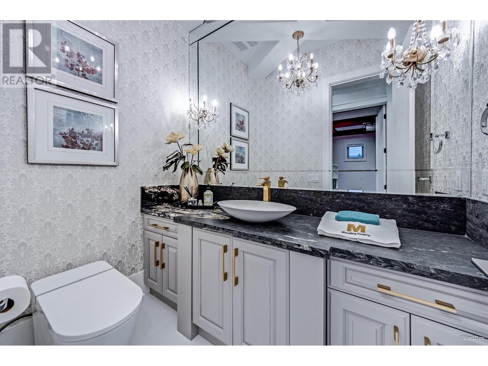 Listing Picture 20 of 40 : 8528 ELSMORE ROAD, Richmond / 烈治文 - 魯藝地產 Yvonne Lu Group - MLS Medallion Club Member