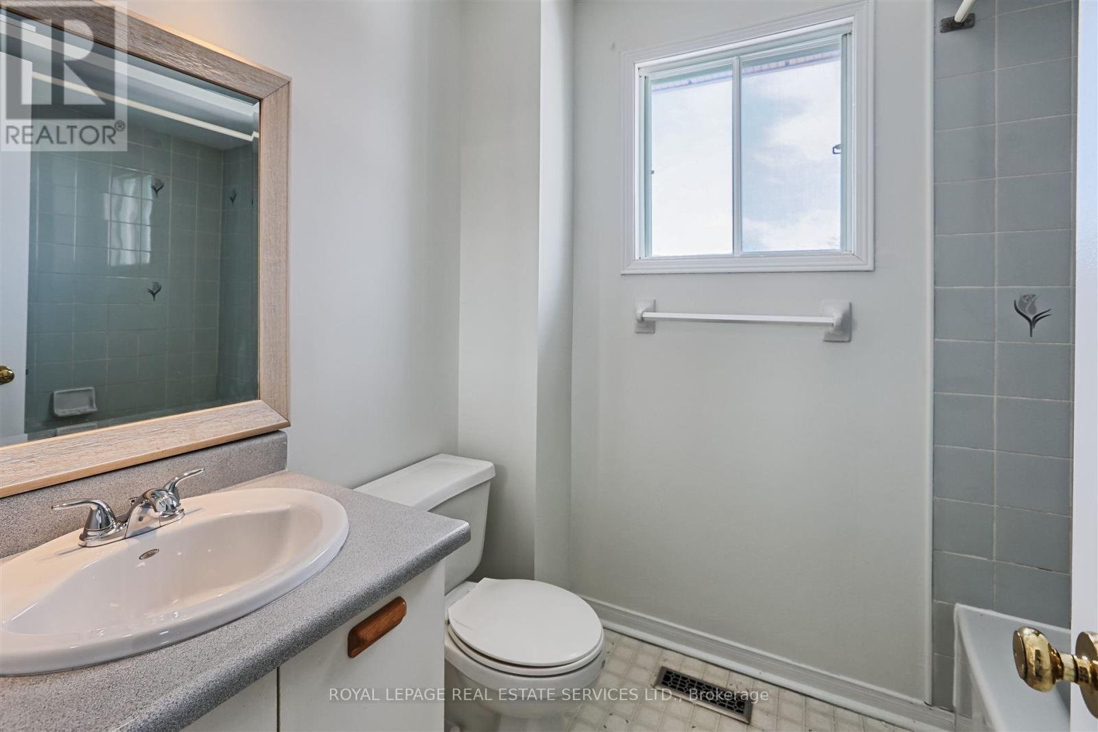 76 Willerton Close, Brampton, Ontario  L6V 4J2 - Photo 12 - W11985875