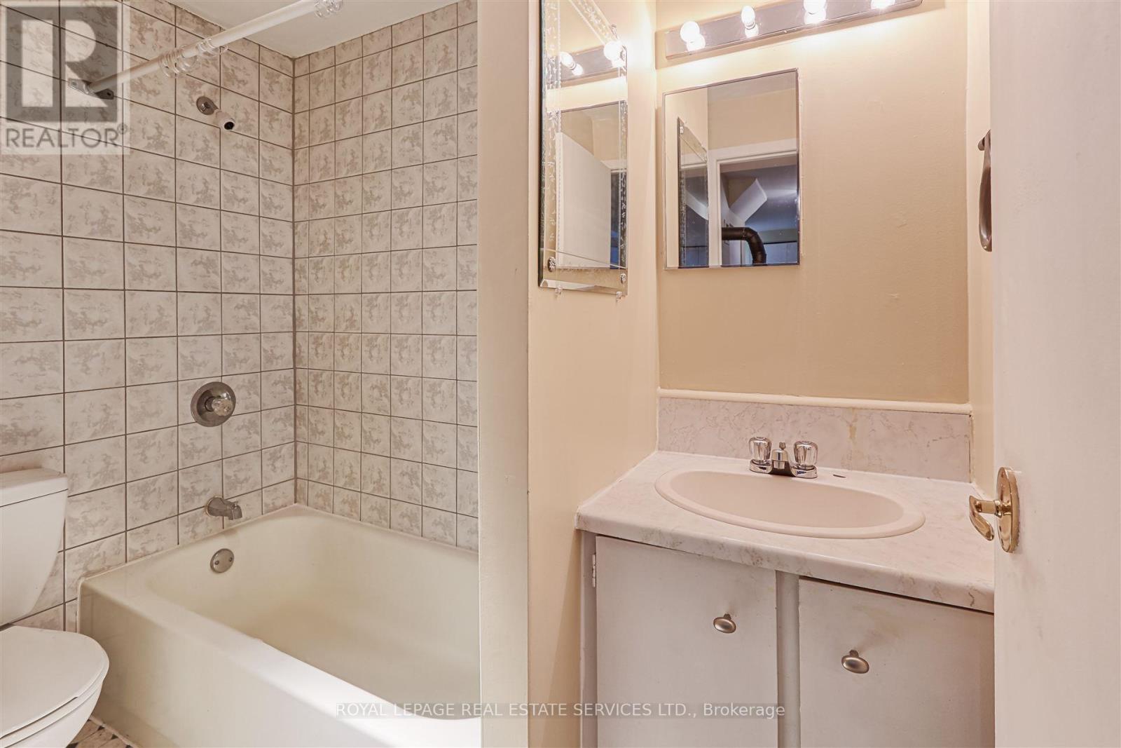 76 Willerton Close, Brampton, Ontario  L6V 4J2 - Photo 20 - W11985875