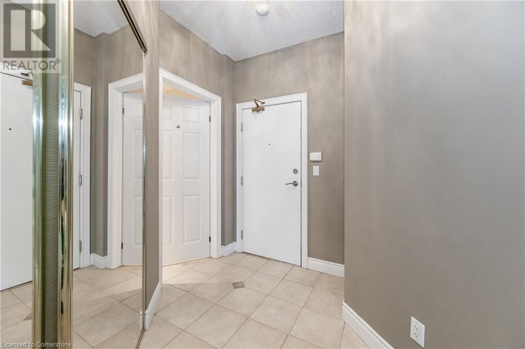 1477 Lakeshore Road Unit# 1003, Burlington, Ontario  L7S 1B5 - Photo 3 - 40700981
