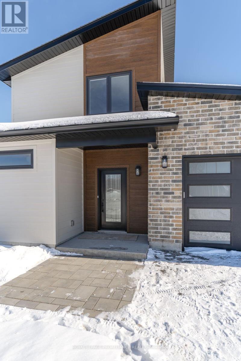 43 Fraser Drive, Quinte West, Ontario  K0K 1E0 - Photo 2 - X11985951