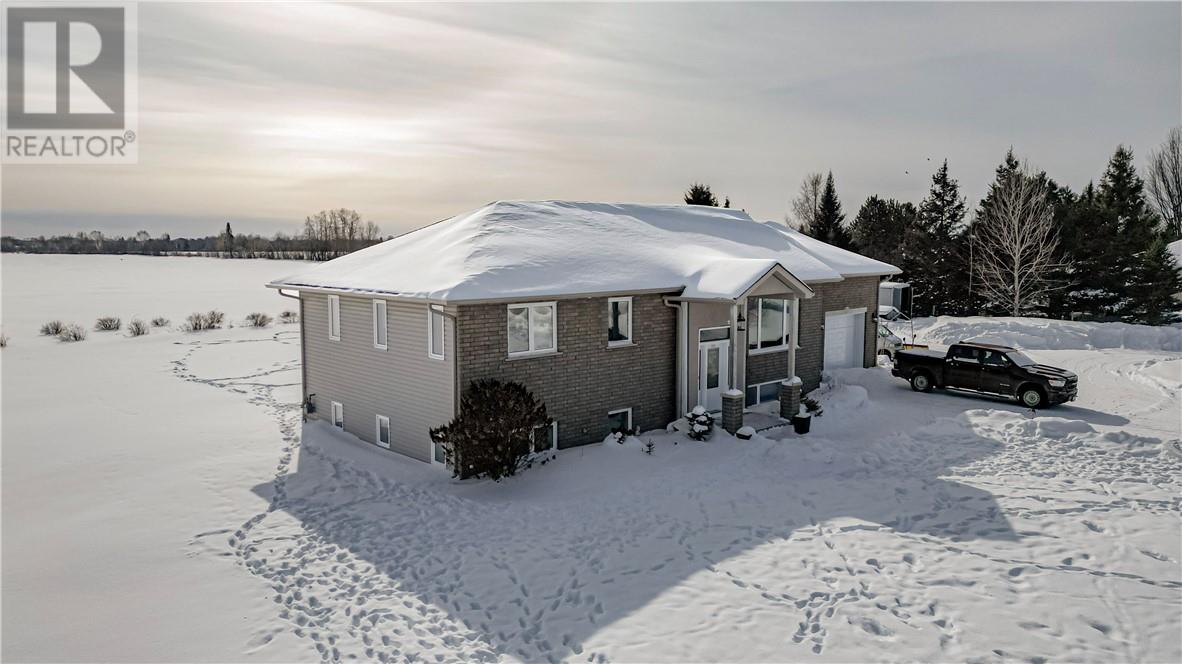 105 Seguin, Chelmsford, Ontario  P0M 1L0 - Photo 4 - 2120919