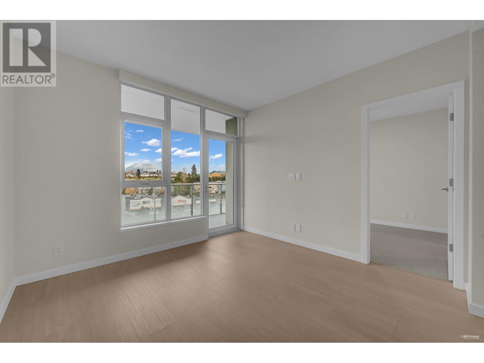 Listing Picture 20 of 39 : 906 4168 LOUGHEED HIGHWAY, Burnaby / 本拿比 - 魯藝地產 Yvonne Lu Group - MLS Medallion Club Member