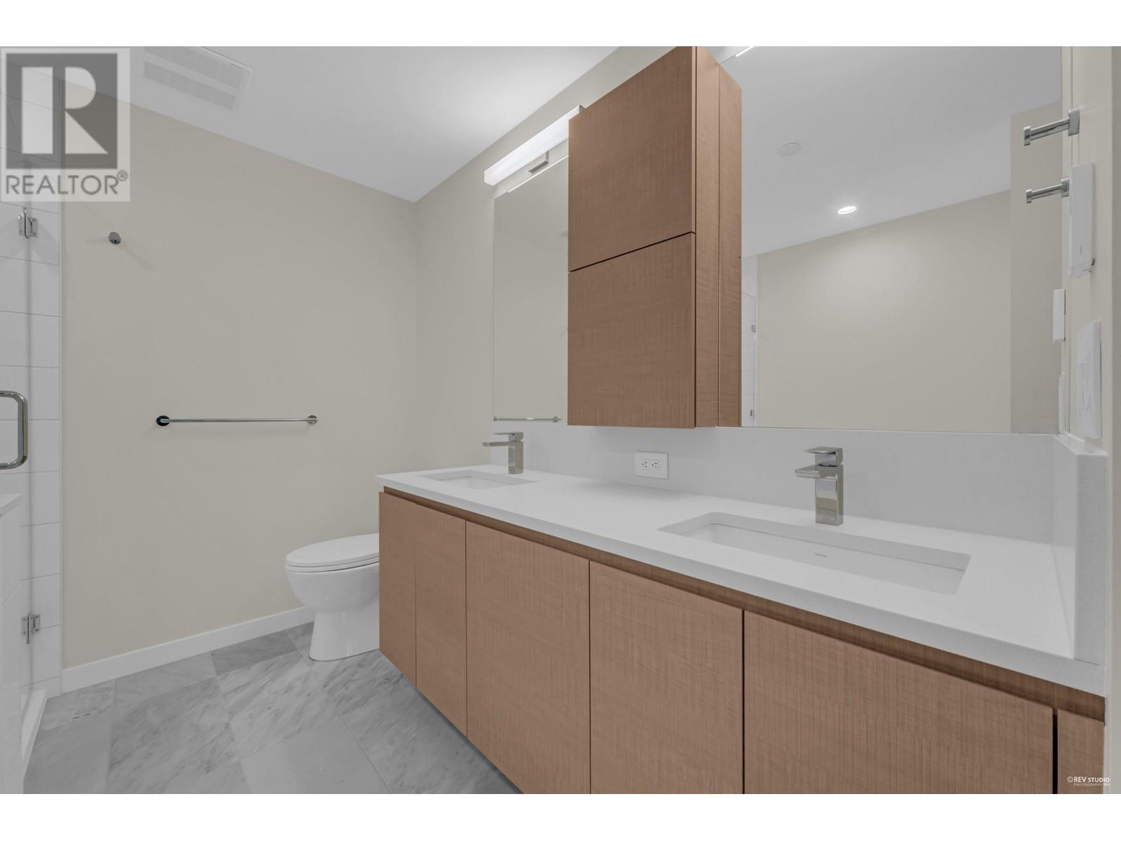 Listing Picture 17 of 39 : 906 4168 LOUGHEED HIGHWAY, Burnaby / 本拿比 - 魯藝地產 Yvonne Lu Group - MLS Medallion Club Member