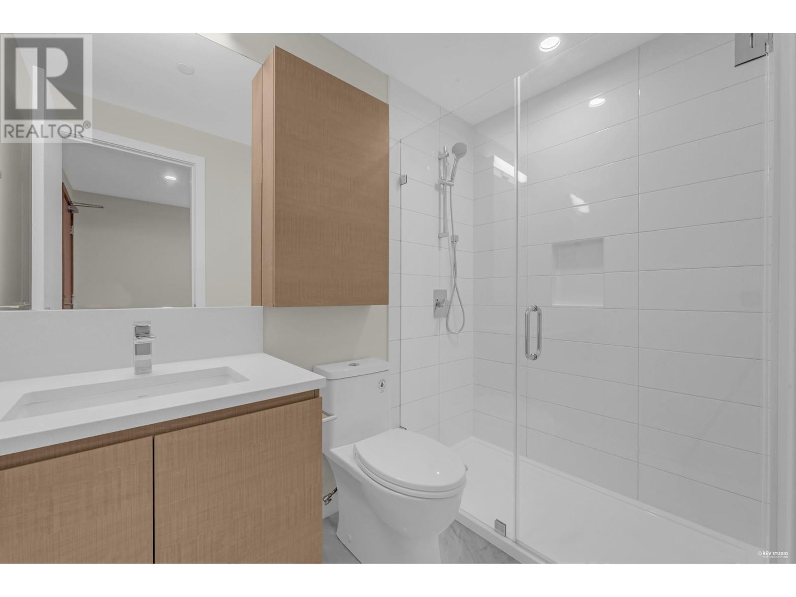 Listing Picture 18 of 39 : 906 4168 LOUGHEED HIGHWAY, Burnaby / 本拿比 - 魯藝地產 Yvonne Lu Group - MLS Medallion Club Member