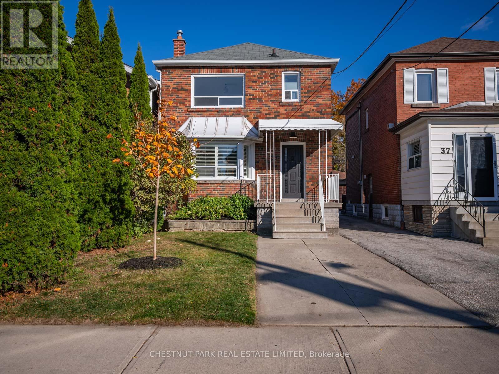 39 Miranda Avenue, Toronto, Ontario  M6E 4G3 - Photo 39 - W11985519