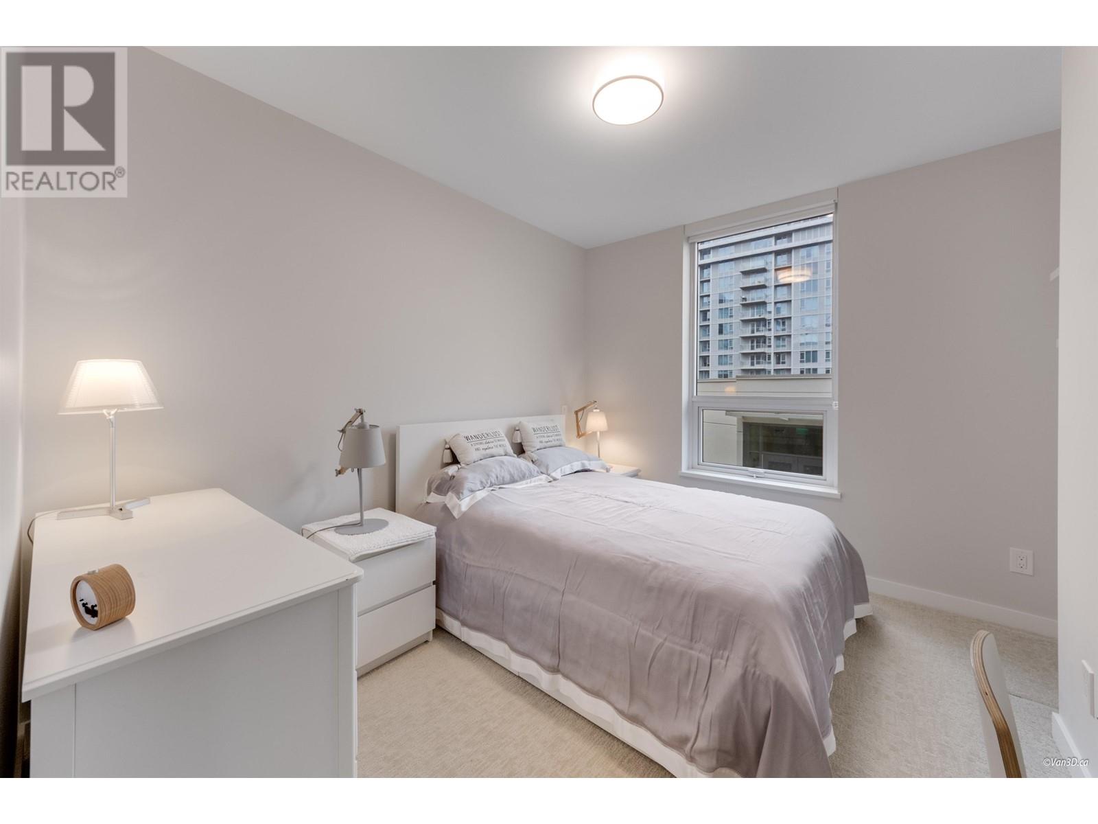 Listing Picture 14 of 29 : 407 3699 SEXSMITH ROAD, Richmond / 烈治文 - 魯藝地產 Yvonne Lu Group - MLS Medallion Club Member