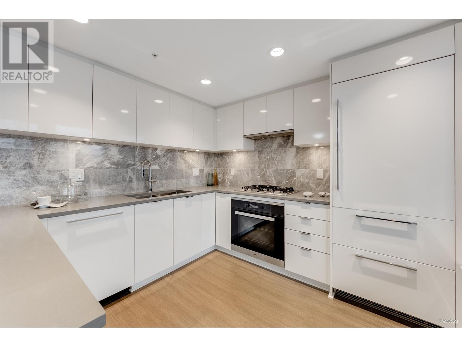 Listing Picture 9 of 29 : 407 3699 SEXSMITH ROAD, Richmond / 烈治文 - 魯藝地產 Yvonne Lu Group - MLS Medallion Club Member