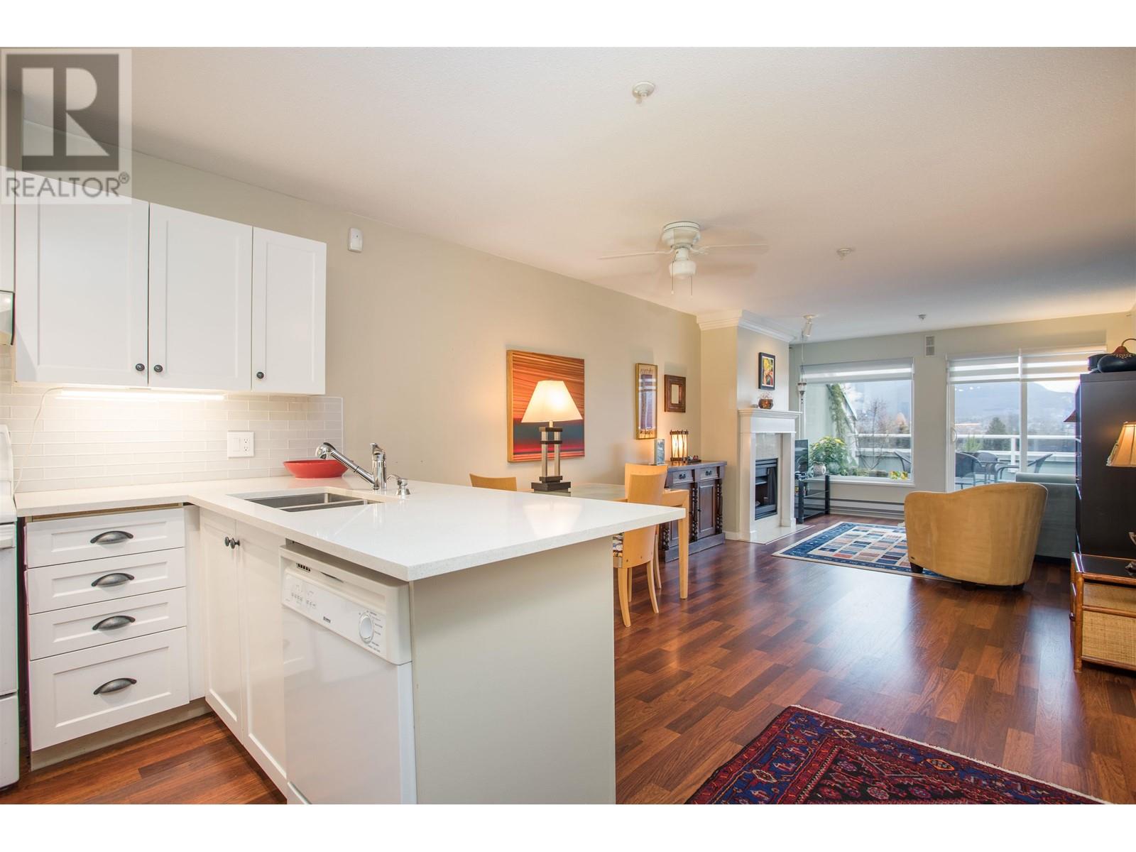 403 315 Renfrew Street, Vancouver, British Columbia  V5K 5G5 - Photo 3 - R2969865