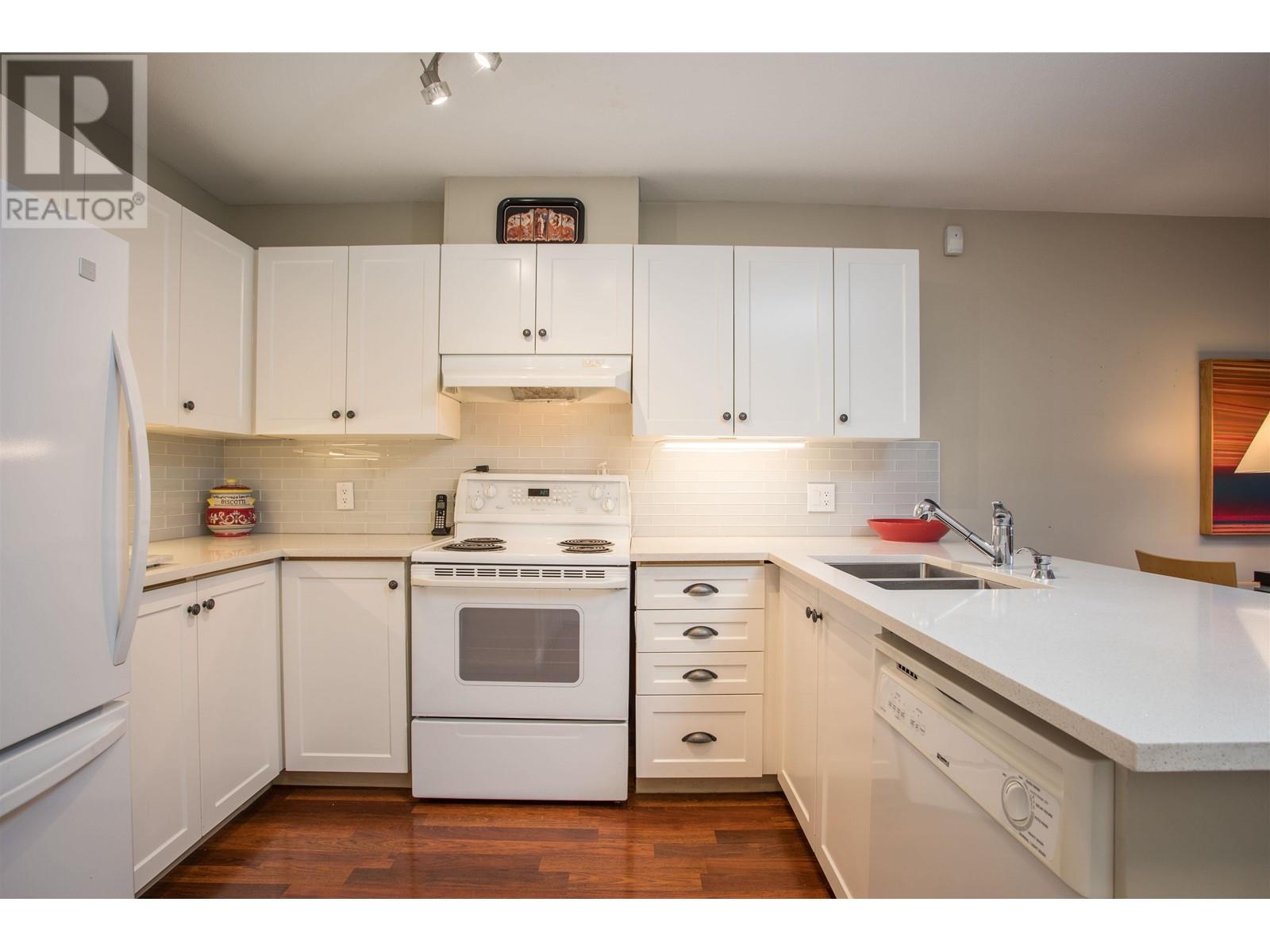 403 315 Renfrew Street, Vancouver, British Columbia  V5K 5G5 - Photo 4 - R2969865