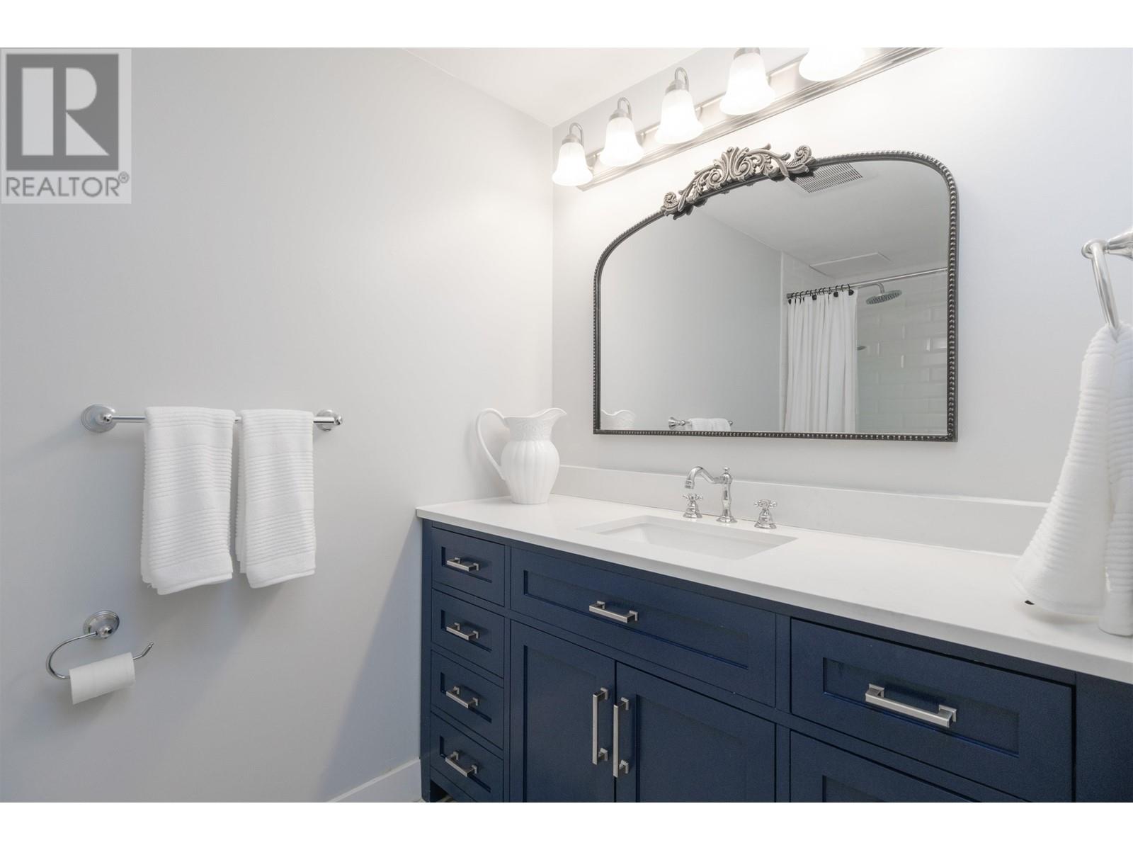 207 1610 Chesterfield Avenue, North Vancouver, British Columbia  V7N 2N7 - Photo 10 - R2969877