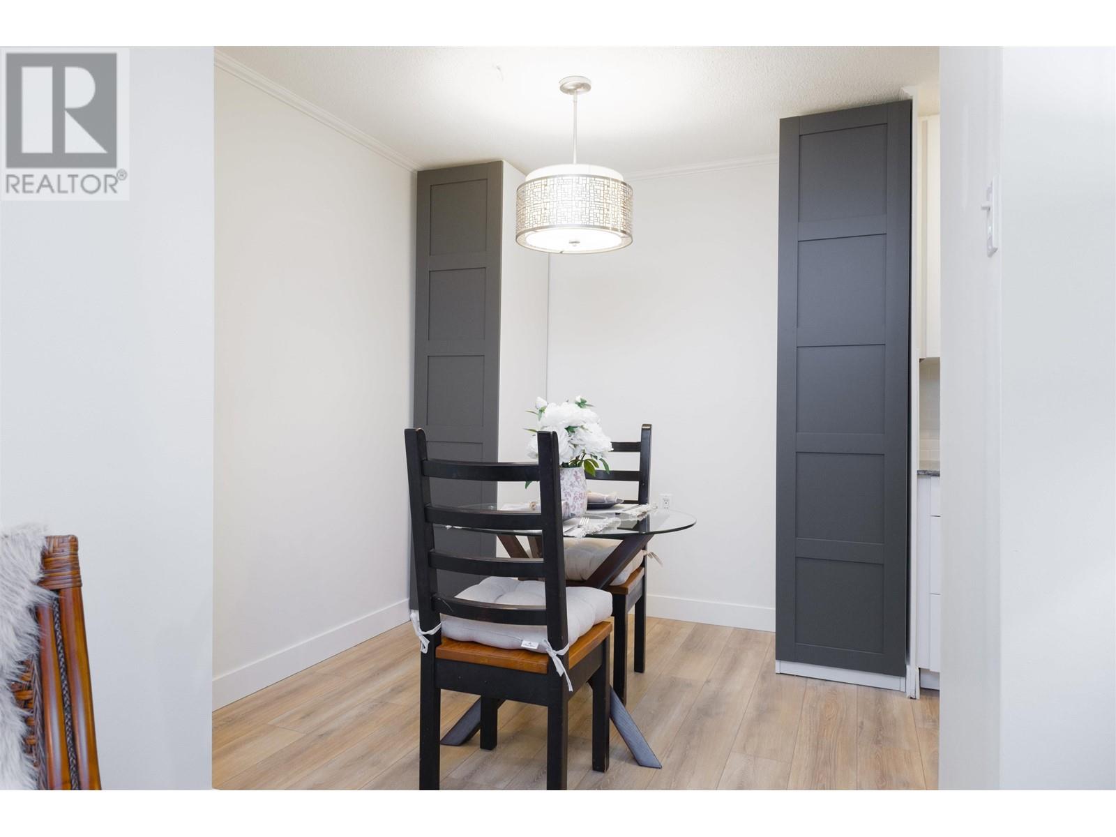 207 1610 Chesterfield Avenue, North Vancouver, British Columbia  V7N 2N7 - Photo 4 - R2969877