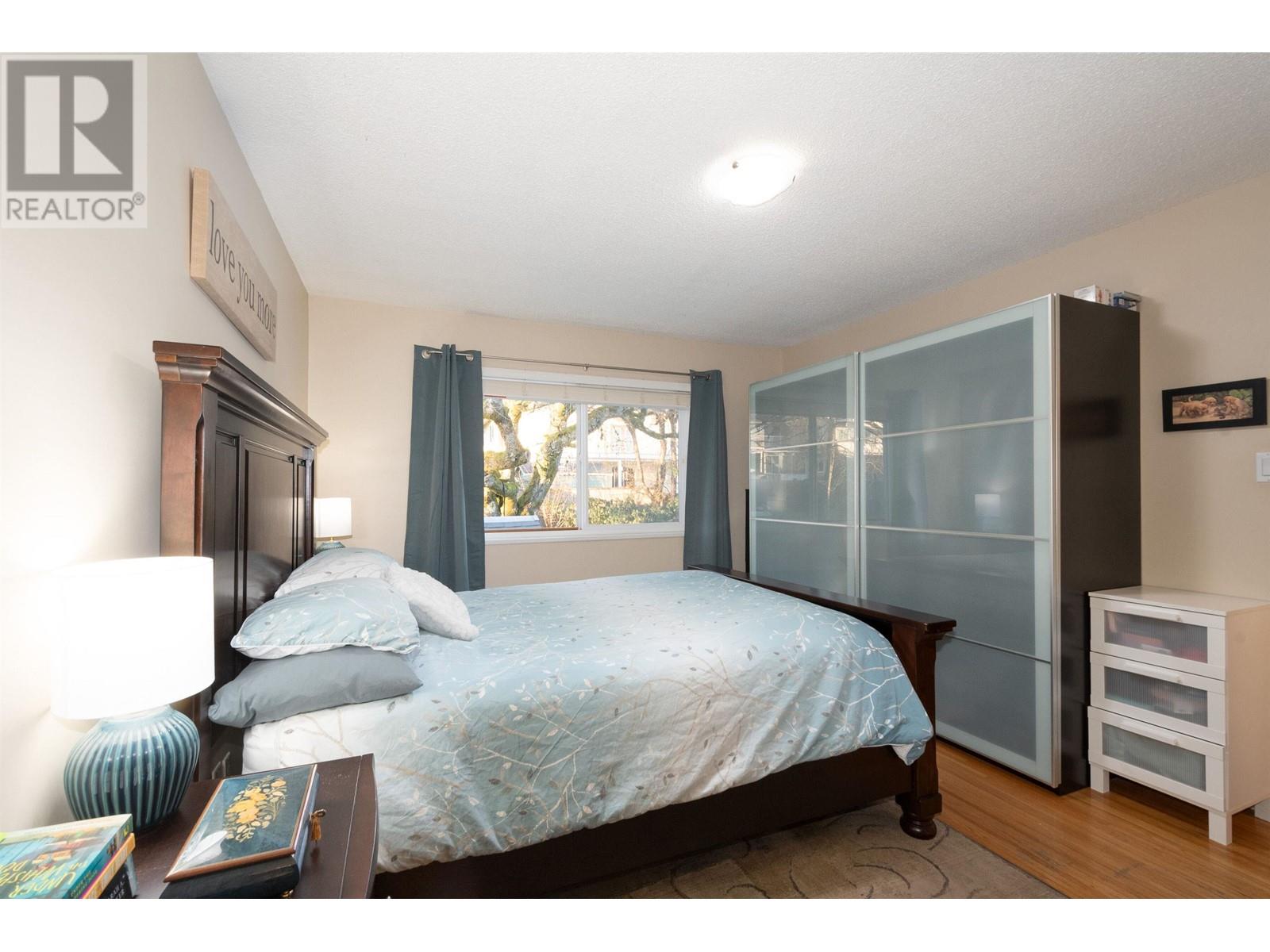 Listing Picture 16 of 40 : 5415 IVAR PLACE, Burnaby / 本拿比 - 魯藝地產 Yvonne Lu Group - MLS Medallion Club Member