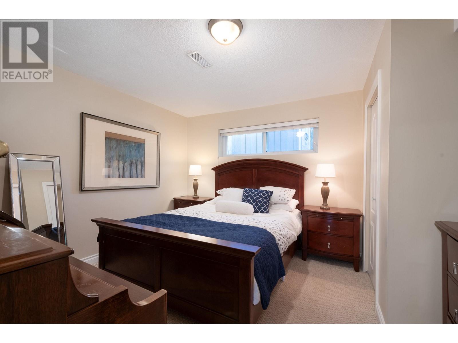 Listing Picture 25 of 40 : 5415 IVAR PLACE, Burnaby / 本拿比 - 魯藝地產 Yvonne Lu Group - MLS Medallion Club Member
