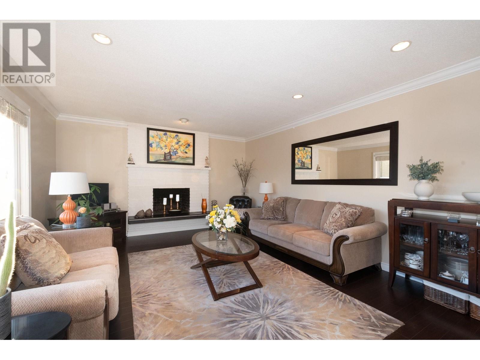 Listing Picture 5 of 40 : 5415 IVAR PLACE, Burnaby / 本拿比 - 魯藝地產 Yvonne Lu Group - MLS Medallion Club Member