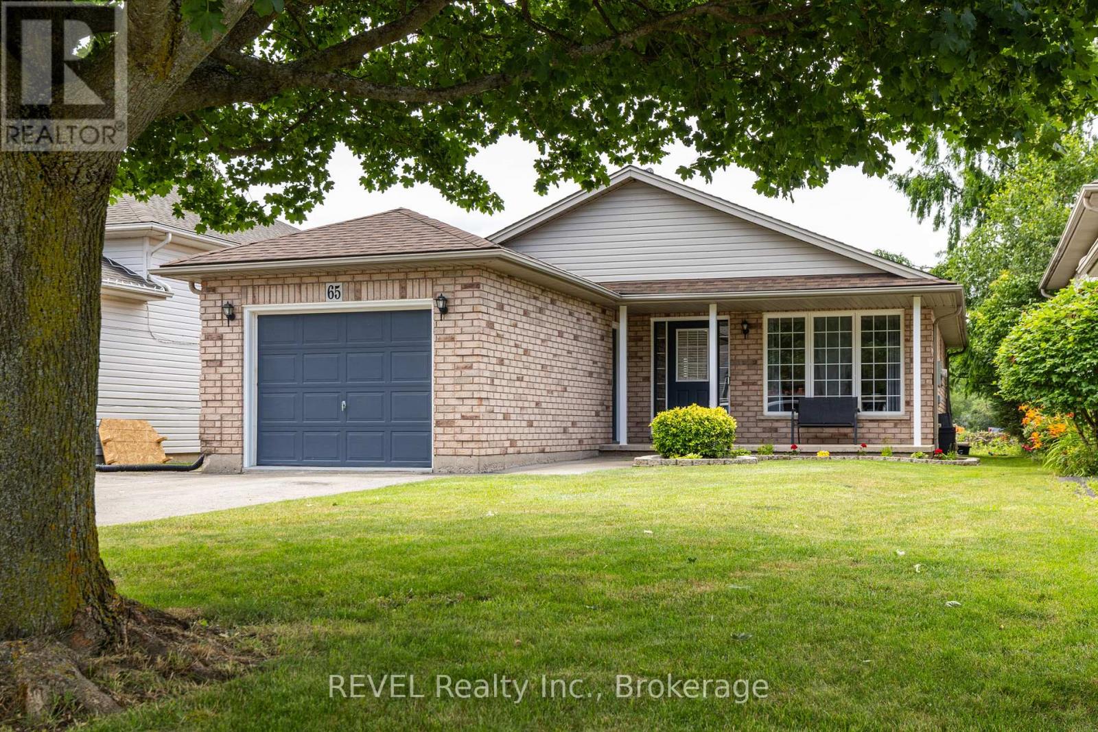 Property at 65 TALBOT AVENUE image 3