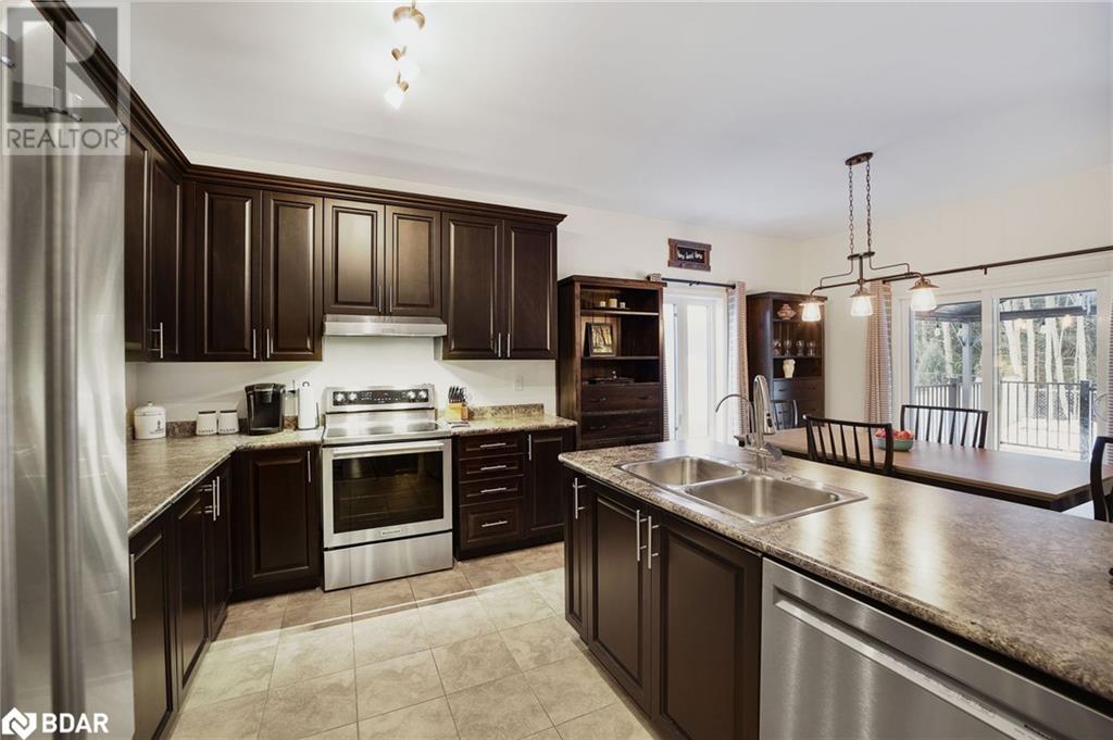 248 Greenwood Drive, Angus, Ontario  L3W 0E9 - Photo 10 - 40690939