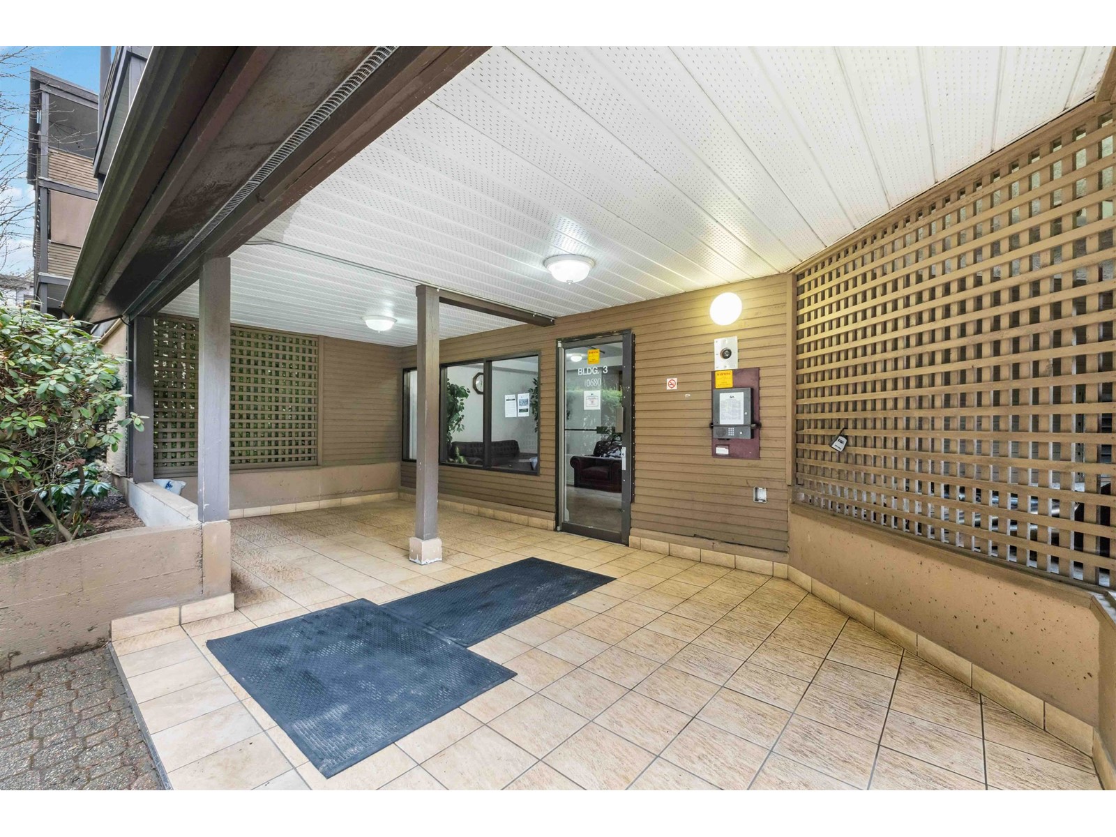 204 10680 151a Street, Surrey, British Columbia  V3R 8T4 - Photo 4 - R2969195