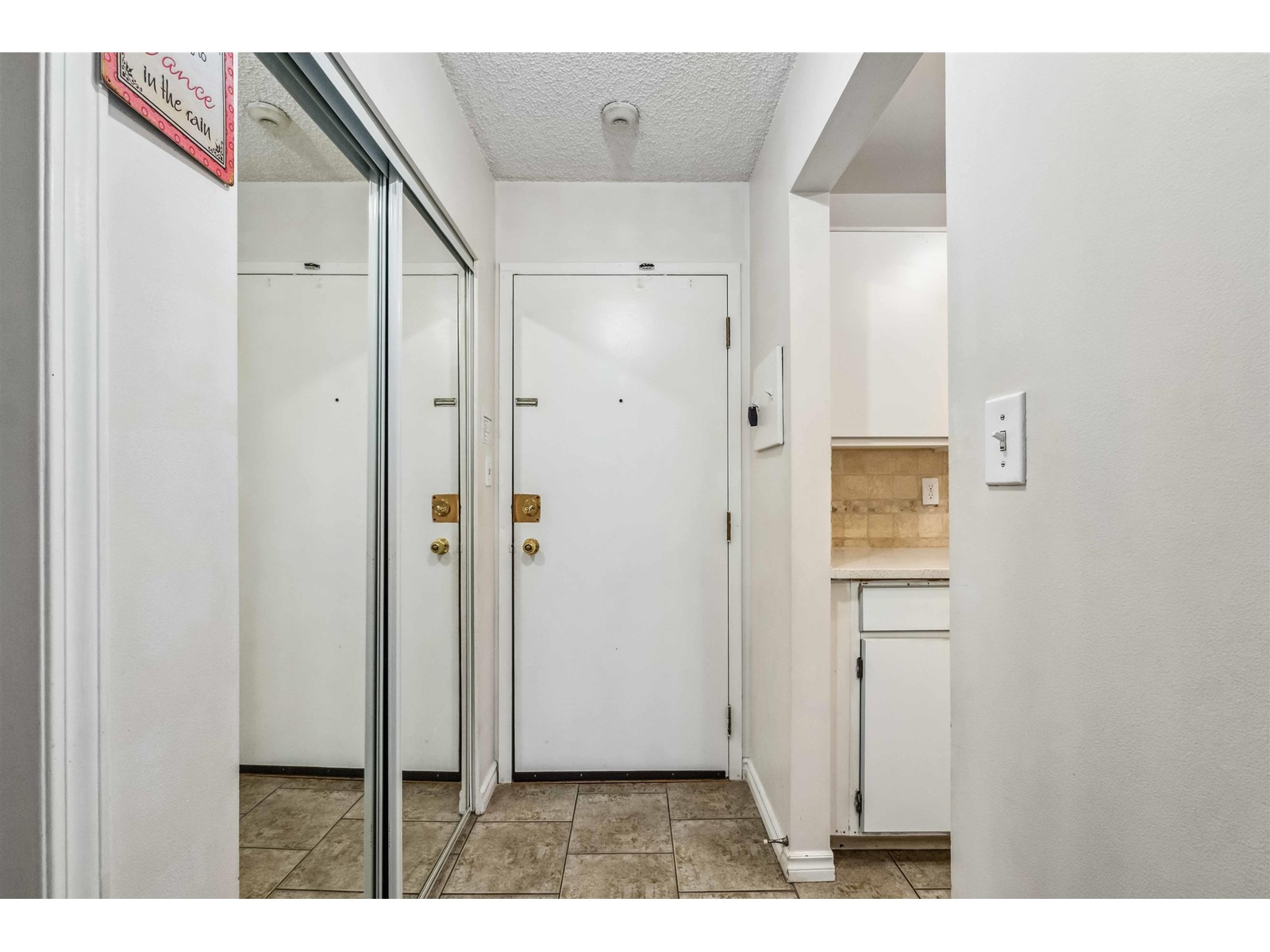 204 10680 151a Street, Surrey, British Columbia  V3R 8T4 - Photo 5 - R2969195