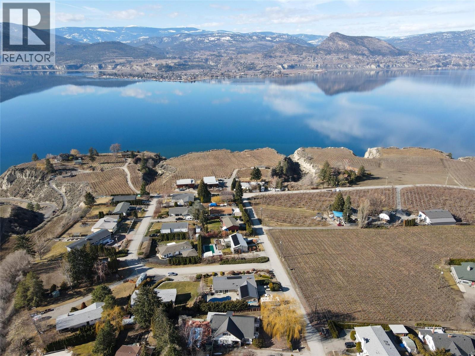 1050 Aikens Loop, Naramata, British Columbia  V0H 1N1 - Photo 2 - 10336311