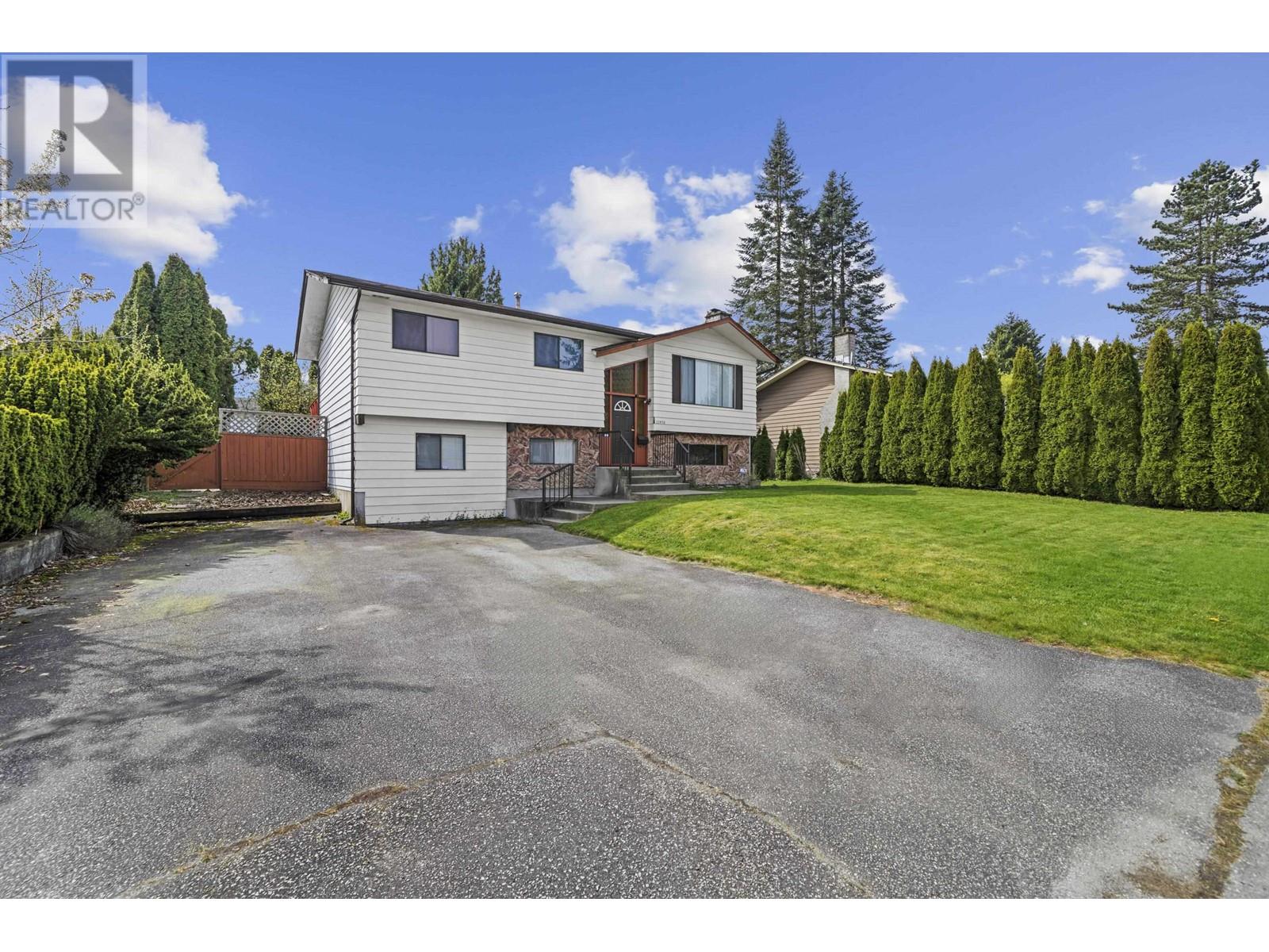 Property at 22970 STOREY AVENUE image 4