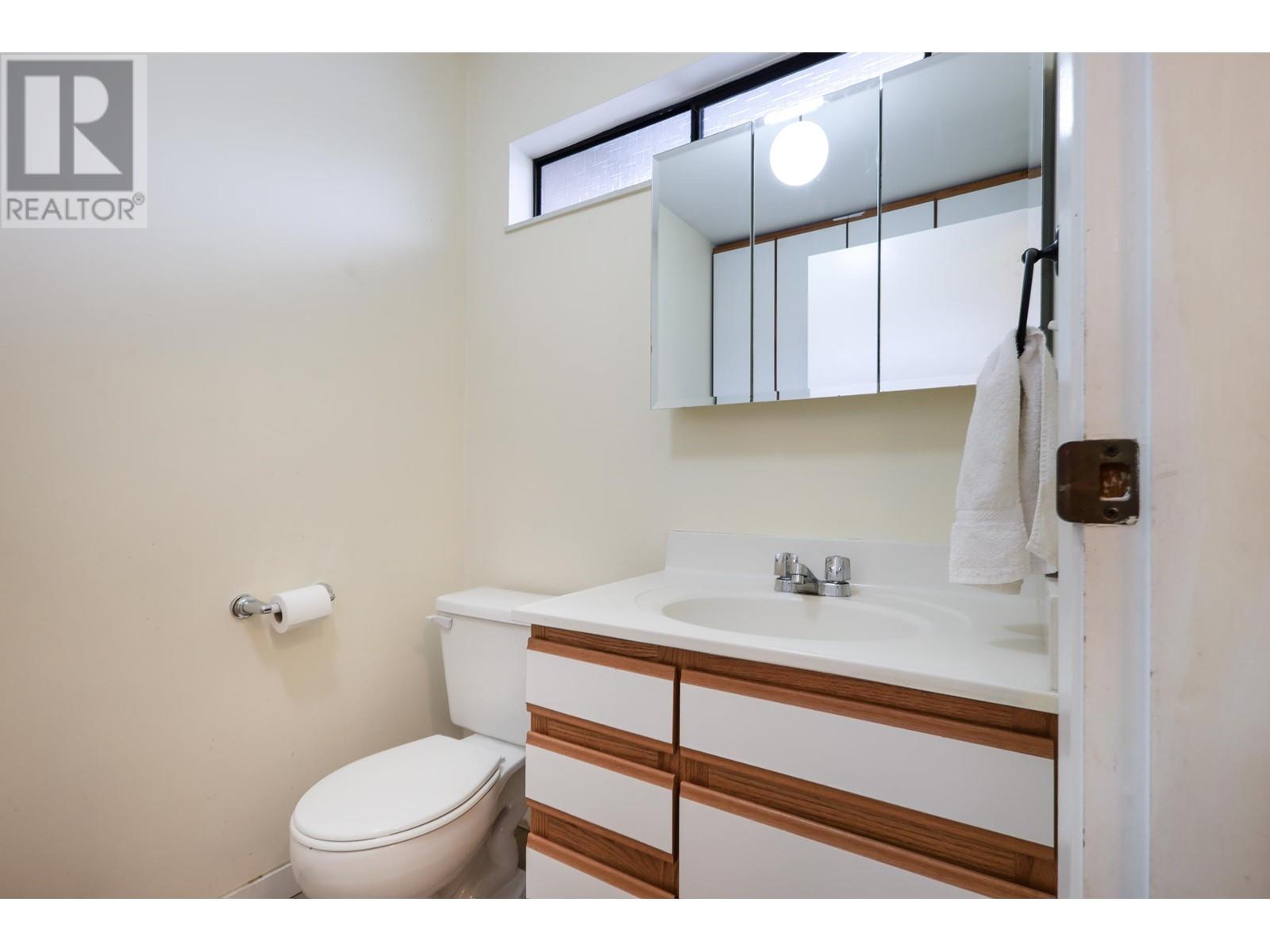 864 Pinebrook Place, Coquitlam, British Columbia  V3C 4B9 - Photo 15 - R2969650