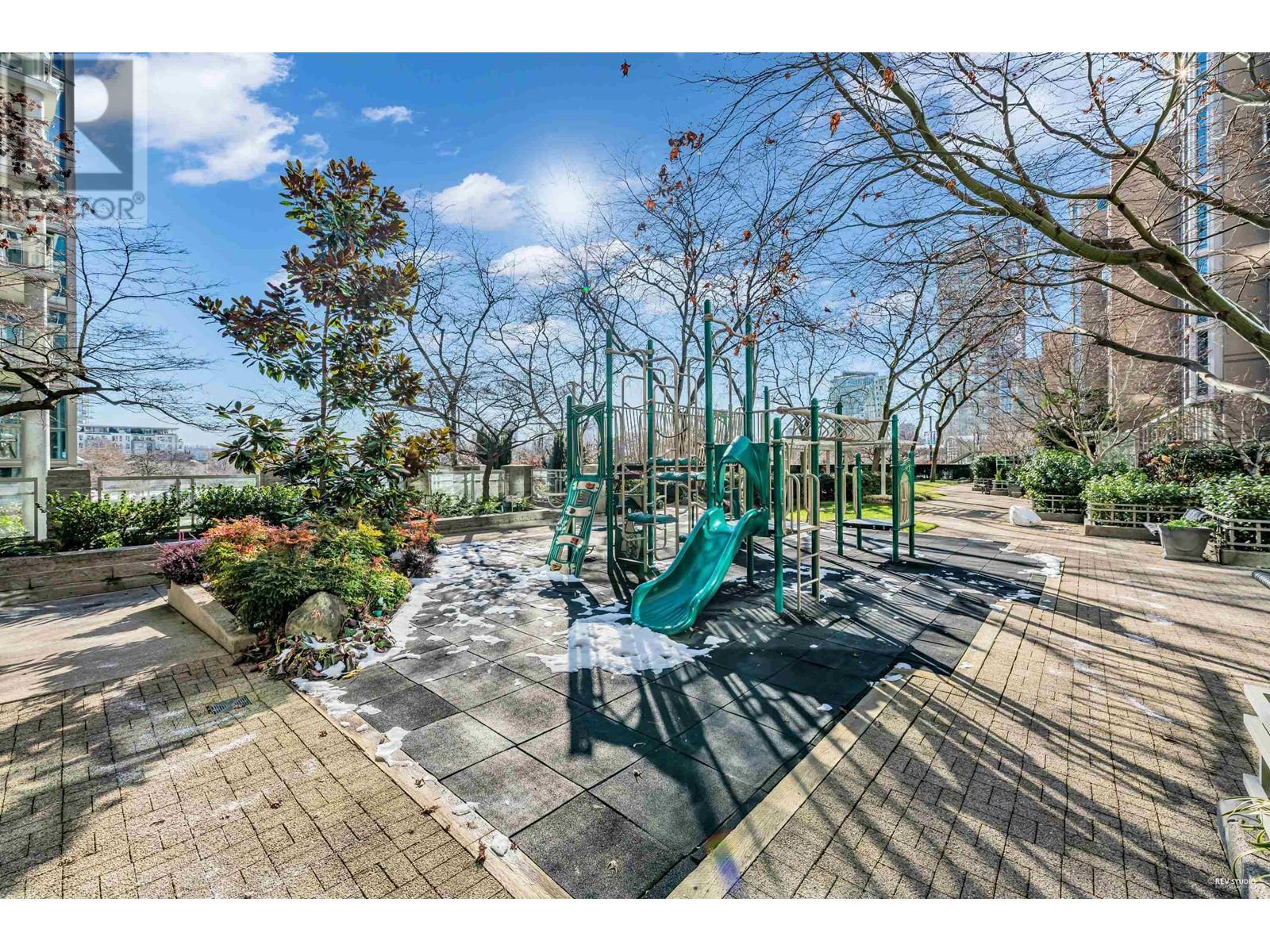 Listing Picture 32 of 37 : 2701 388 DRAKE STREET, Vancouver / 溫哥華 - 魯藝地產 Yvonne Lu Group - MLS Medallion Club Member