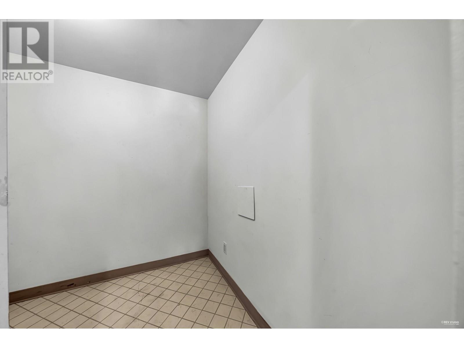 Listing Picture 25 of 37 : 2701 388 DRAKE STREET, Vancouver / 溫哥華 - 魯藝地產 Yvonne Lu Group - MLS Medallion Club Member