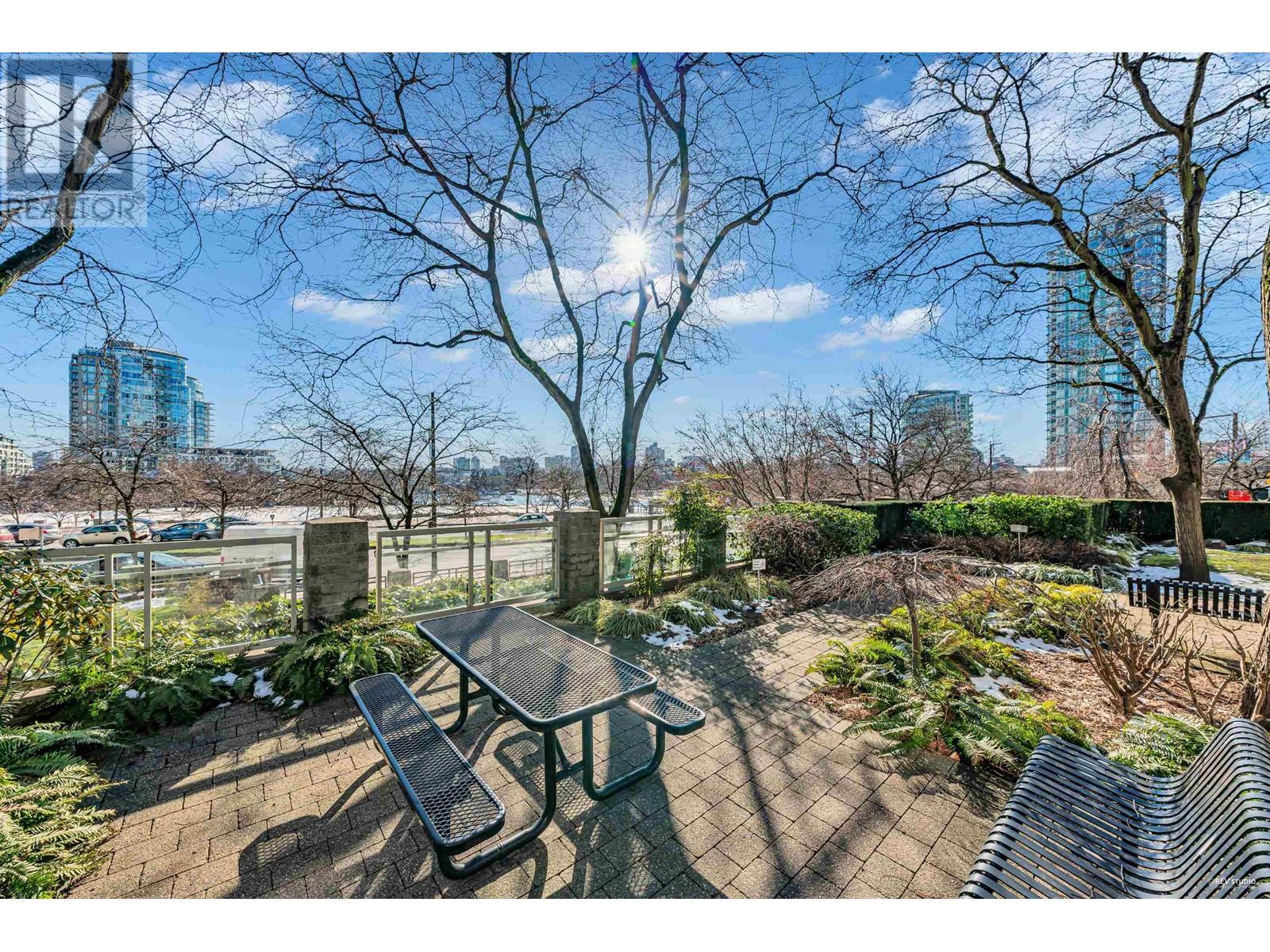 Listing Picture 30 of 37 : 2701 388 DRAKE STREET, Vancouver / 溫哥華 - 魯藝地產 Yvonne Lu Group - MLS Medallion Club Member