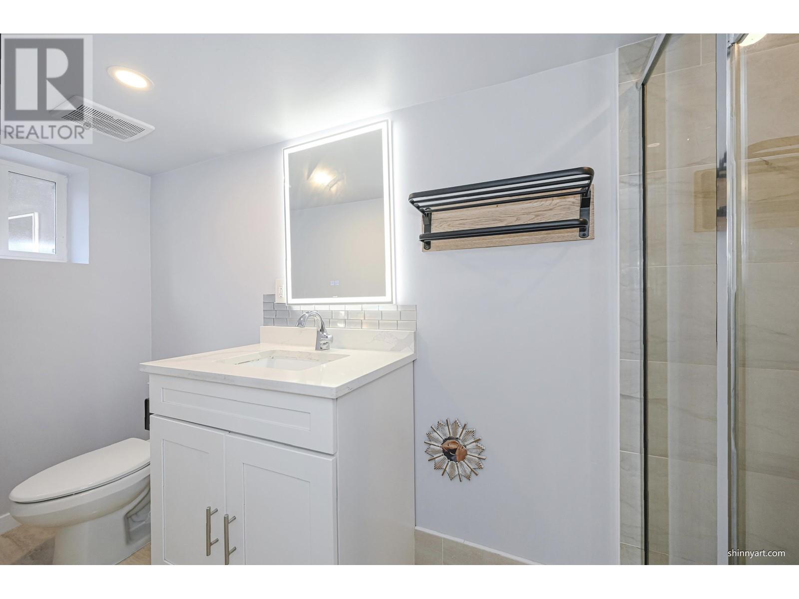 Listing Picture 22 of 38 : 6855 YEOVIL PLACE, Burnaby / 本拿比 - 魯藝地產 Yvonne Lu Group - MLS Medallion Club Member