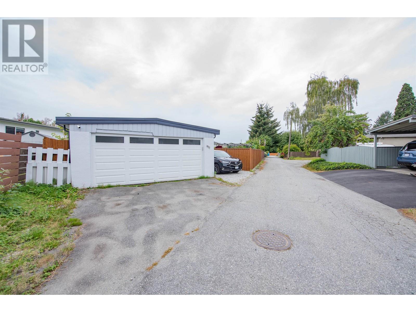 Listing Picture 38 of 38 : 6855 YEOVIL PLACE, Burnaby / 本拿比 - 魯藝地產 Yvonne Lu Group - MLS Medallion Club Member