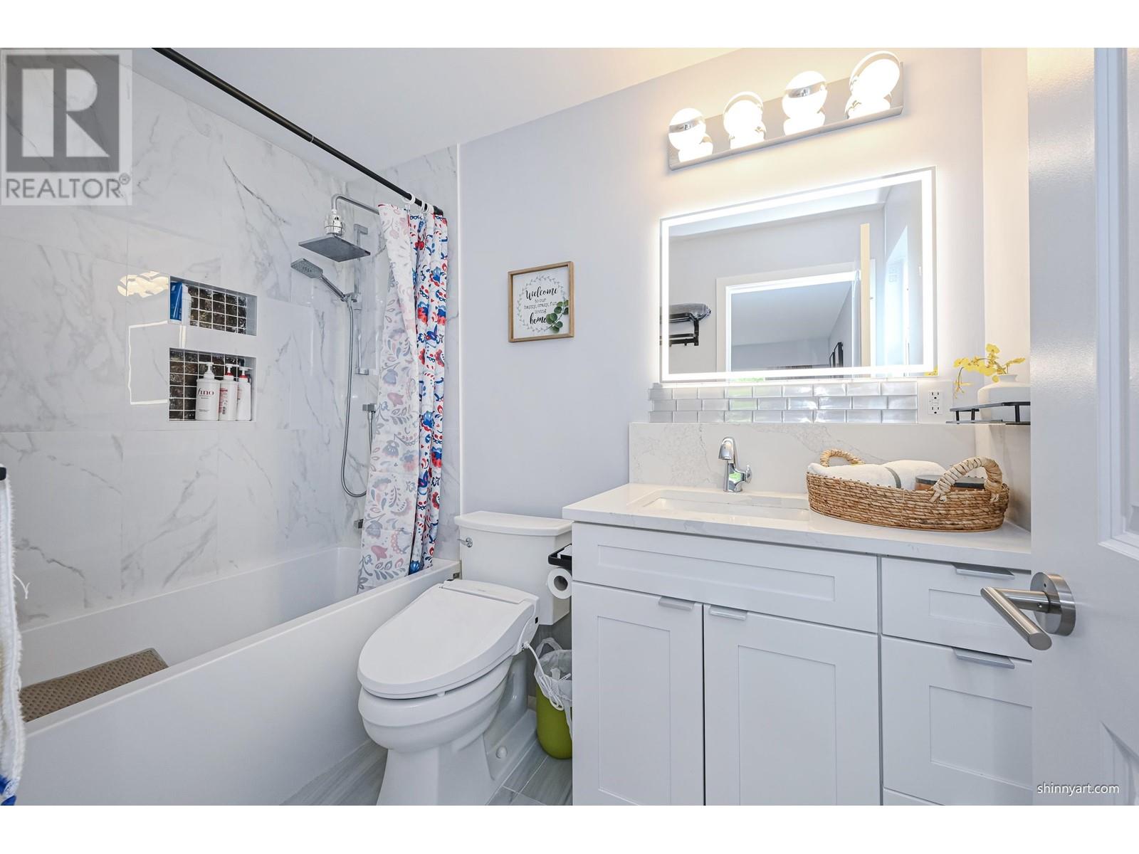 Listing Picture 14 of 38 : 6855 YEOVIL PLACE, Burnaby / 本拿比 - 魯藝地產 Yvonne Lu Group - MLS Medallion Club Member