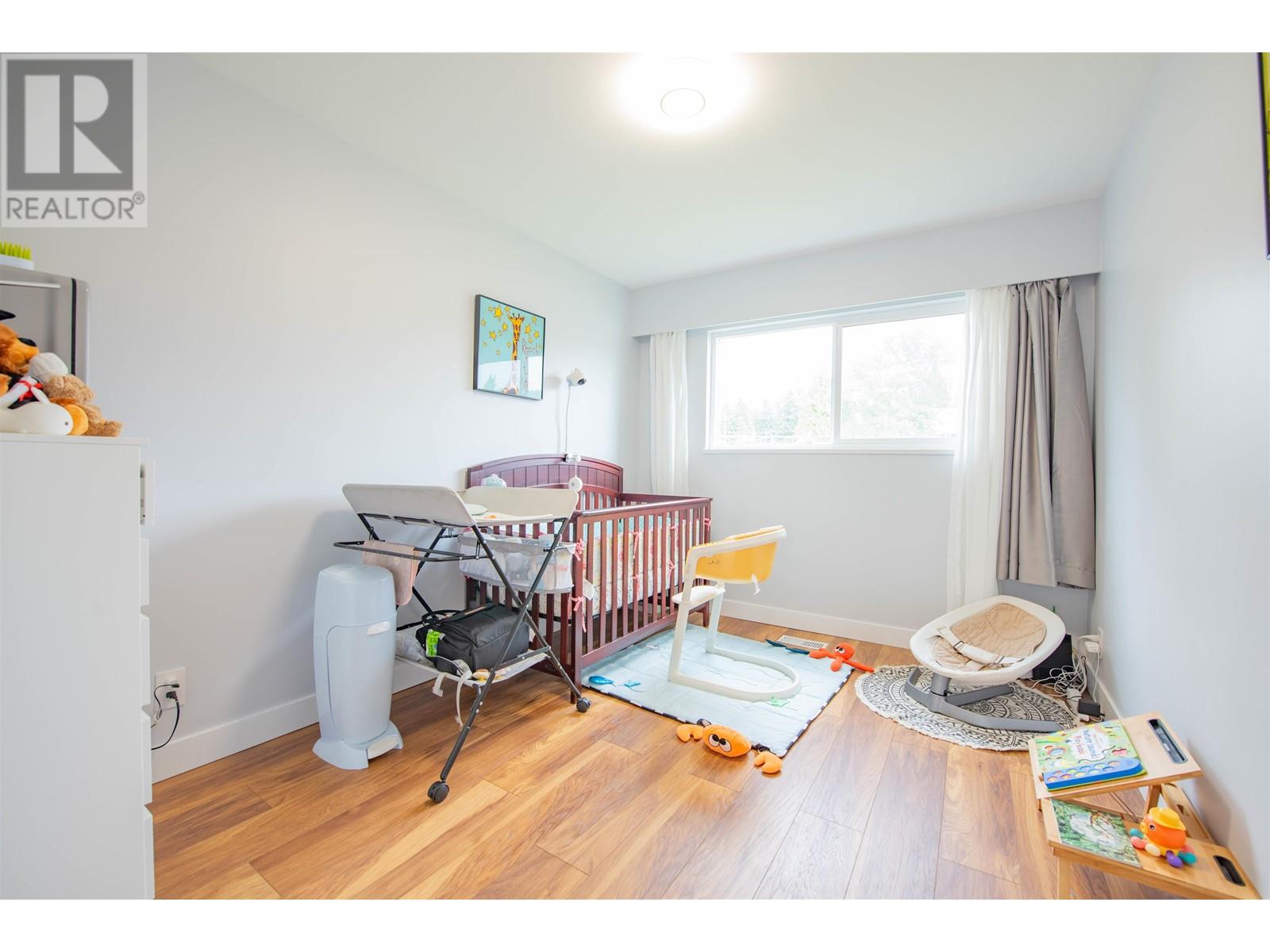 Listing Picture 16 of 38 : 6855 YEOVIL PLACE, Burnaby / 本拿比 - 魯藝地產 Yvonne Lu Group - MLS Medallion Club Member