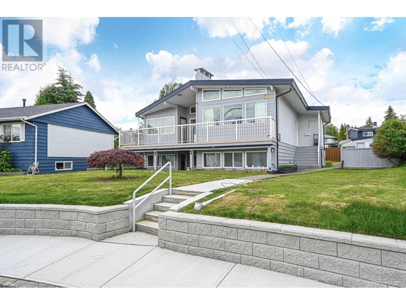 Listing Picture 3 of 38 : 6855 YEOVIL PLACE, Burnaby / 本拿比 - 魯藝地產 Yvonne Lu Group - MLS Medallion Club Member