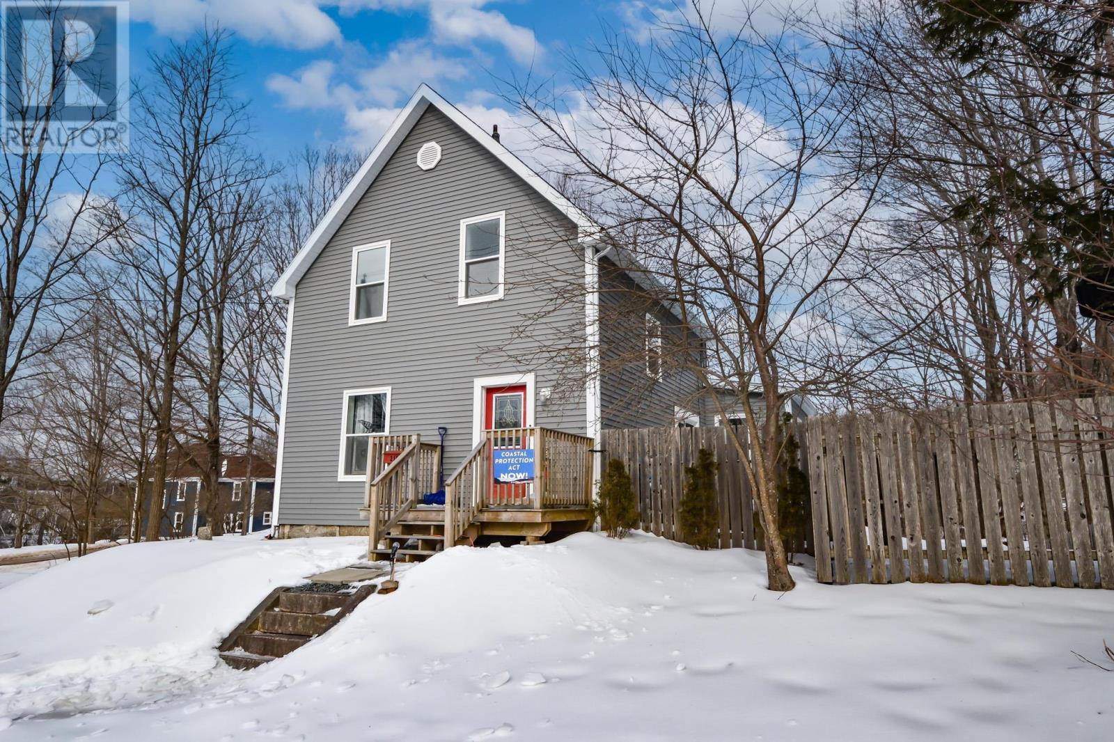 214 High Street, bridgewater, Nova Scotia