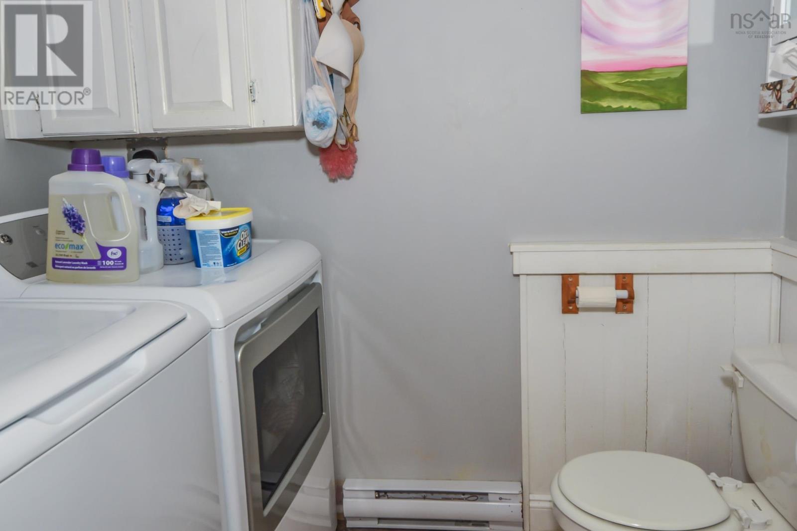 214 High Street, Bridgewater, Nova Scotia  B4V 1W3 - Photo 10 - 202503477