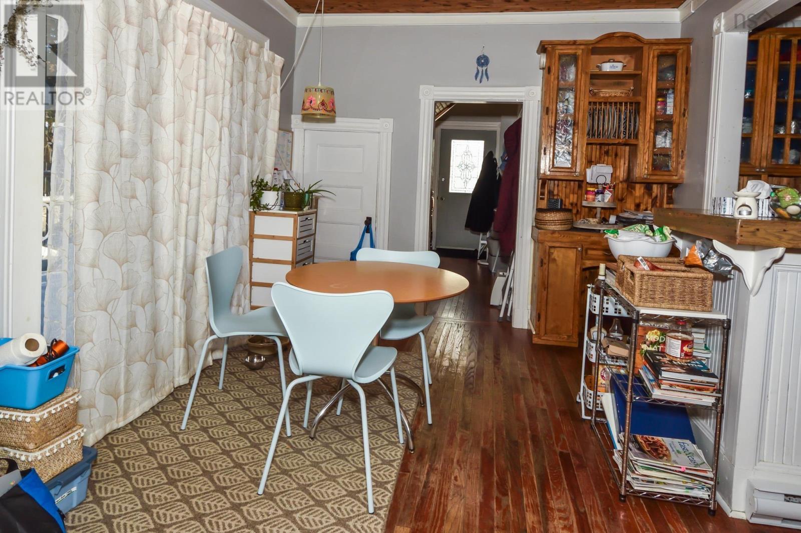 214 High Street, Bridgewater, Nova Scotia  B4V 1W3 - Photo 6 - 202503477