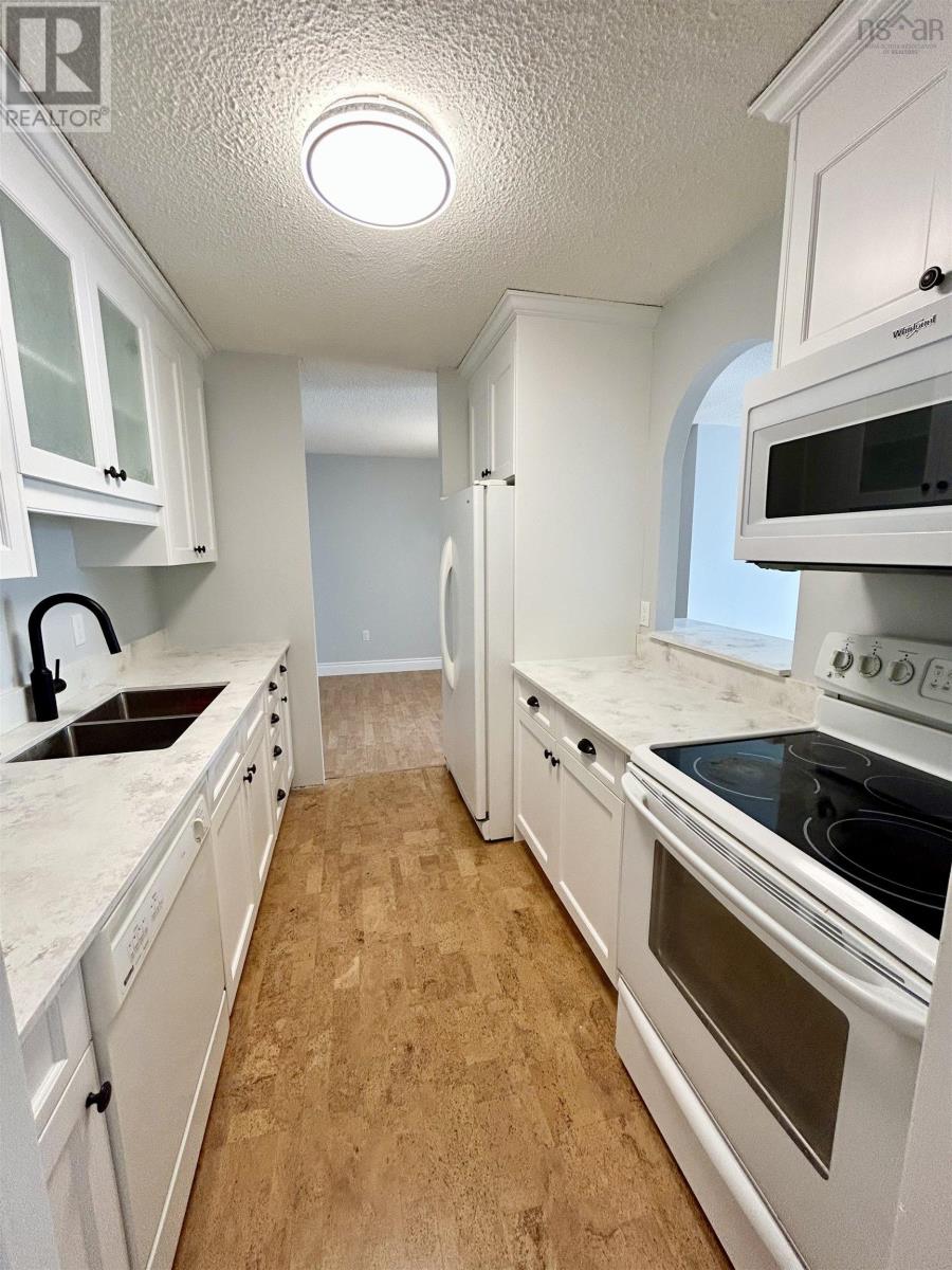 B402 5570 Heatherwood Court, Halifax, Nova Scotia  B3K 5N7 - Photo 2 - 202503482