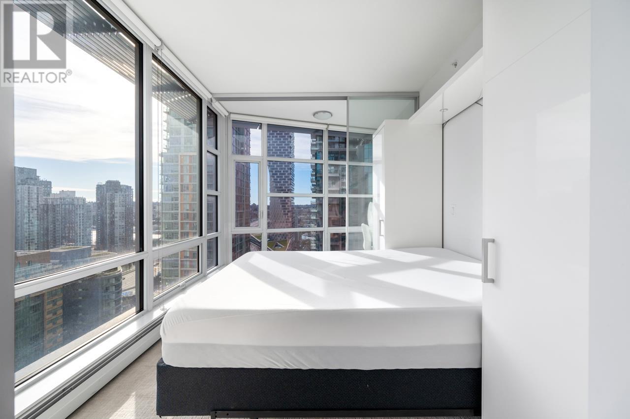 Listing Picture 7 of 18 : 1907 1283 HOWE STREET, Vancouver / 溫哥華 - 魯藝地產 Yvonne Lu Group - MLS Medallion Club Member