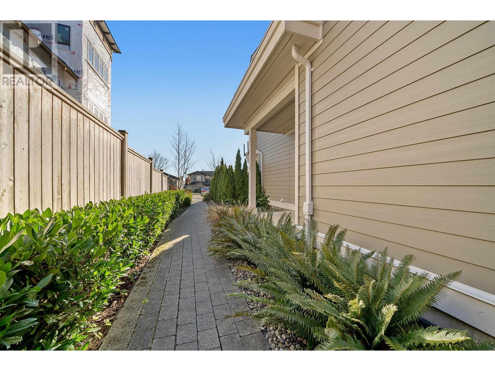 2 330 W 14th Street, North Vancouver, British Columbia  V7M 1P6 - Photo 28 - R2969911