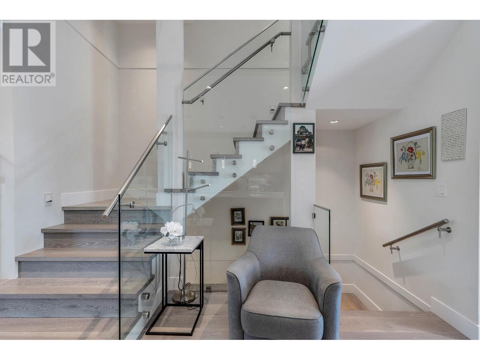 415 W Keith Road, North Vancouver, British Columbia  V7M 1M2 - Photo 10 - R2969930