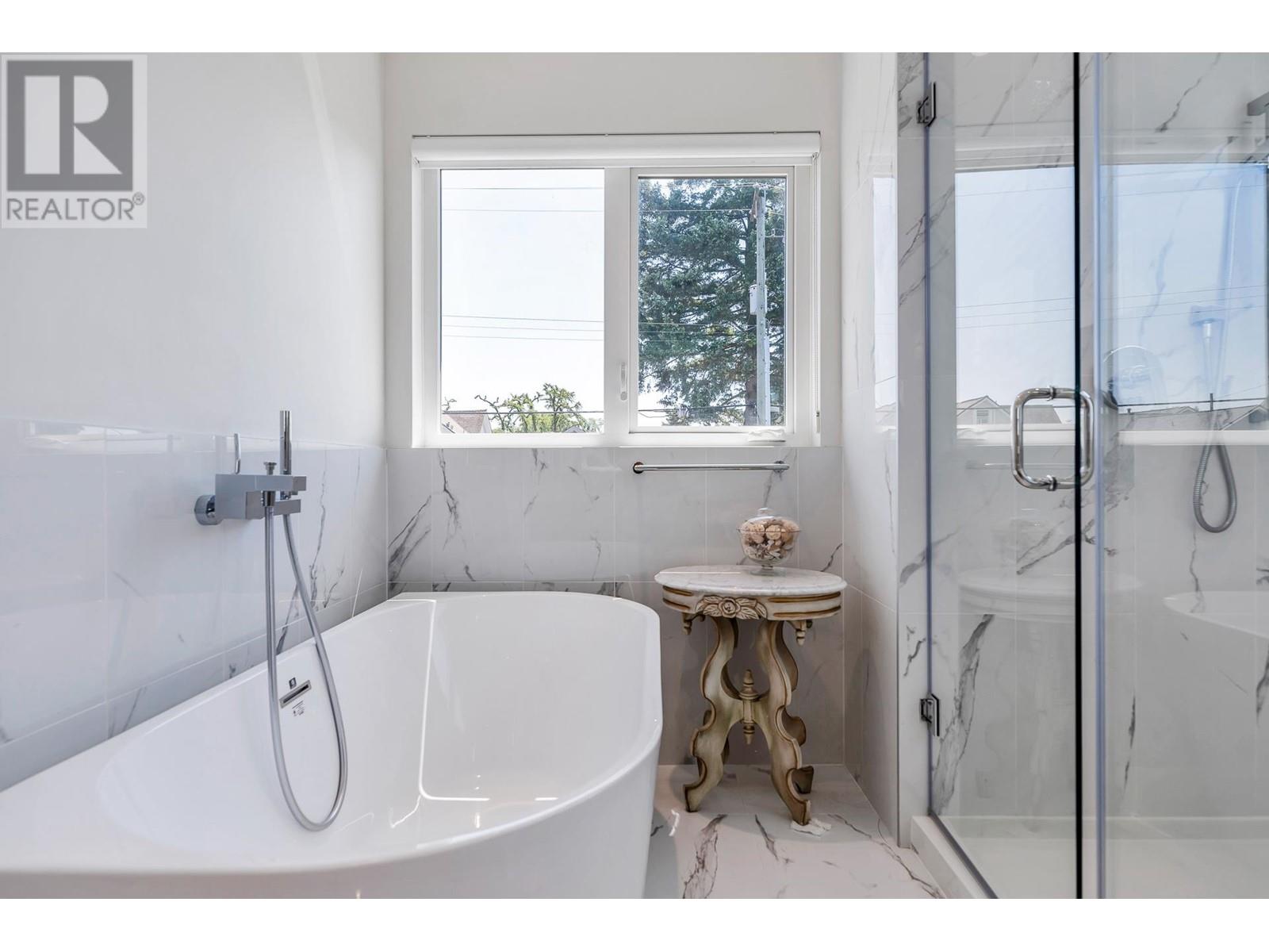 415 W Keith Road, North Vancouver, British Columbia  V7M 1M2 - Photo 28 - R2969930