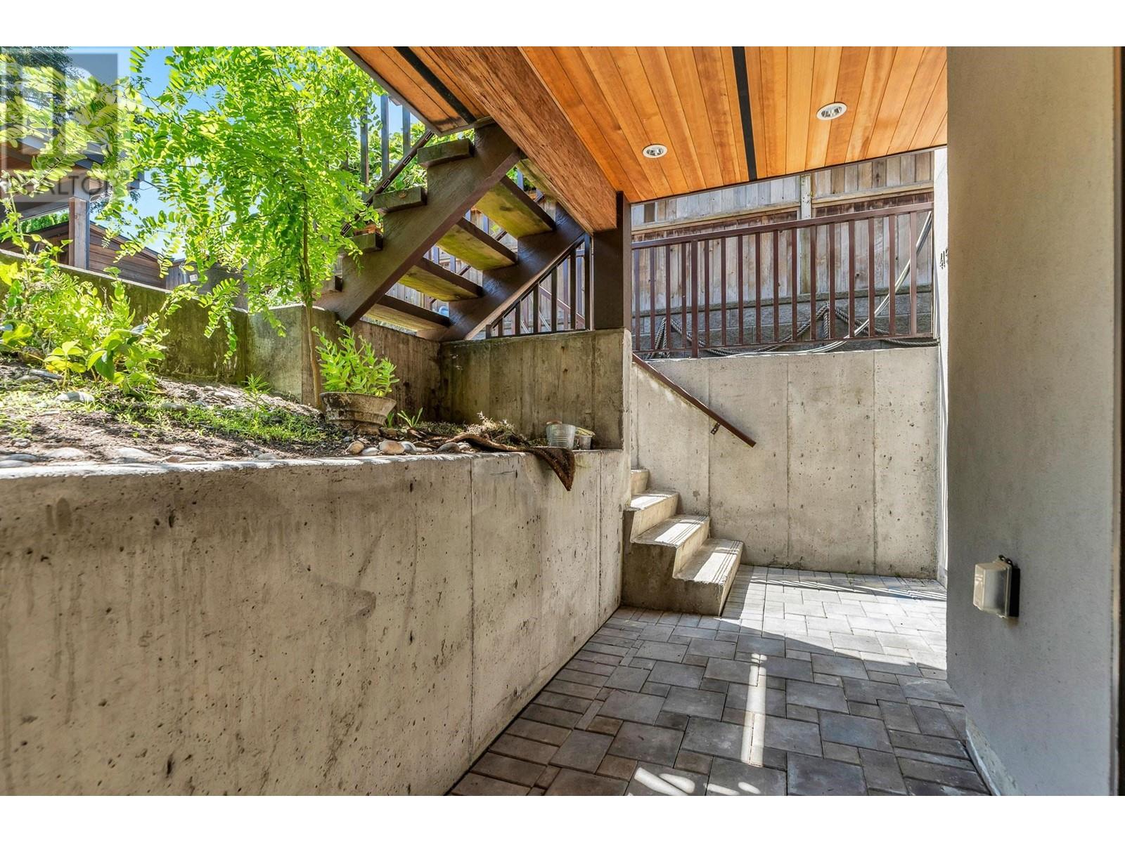 415 W Keith Road, North Vancouver, British Columbia  V7M 1M2 - Photo 40 - R2969930