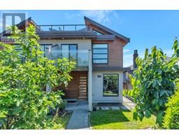 415 W KEITH ROAD, North Vancouver, British Columbia
