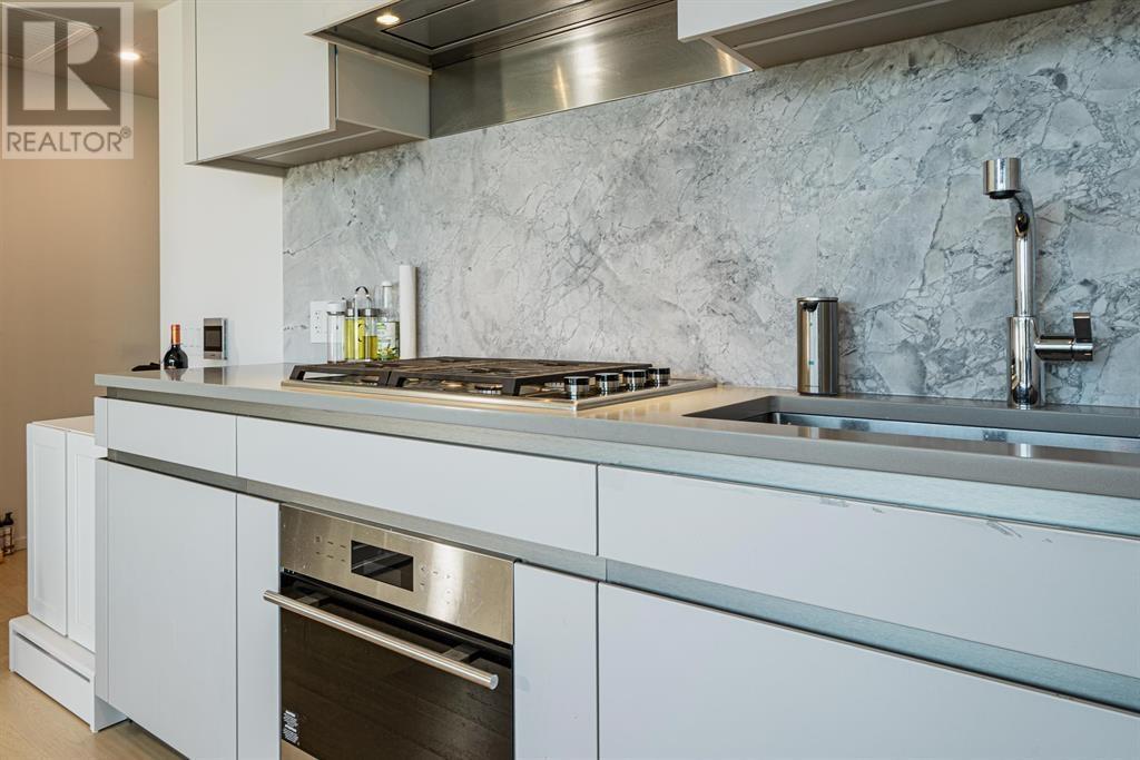 Listing Picture 5 of 18 : 2201 889 PACIFIC STREET, Vancouver / 溫哥華 - 魯藝地產 Yvonne Lu Group - MLS Medallion Club Member