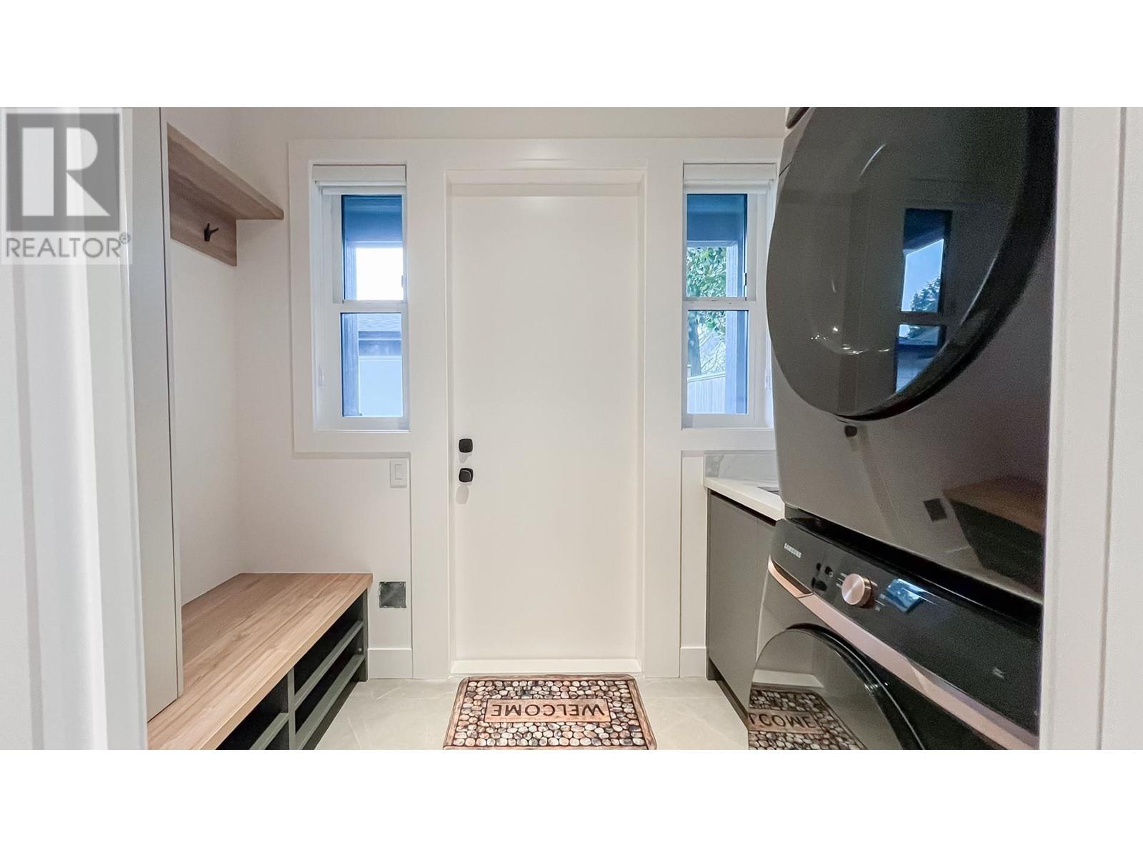 Listing Picture 17 of 40 : 3760 SHUSWAP AVENUE, Richmond / 烈治文 - 魯藝地產 Yvonne Lu Group - MLS Medallion Club Member