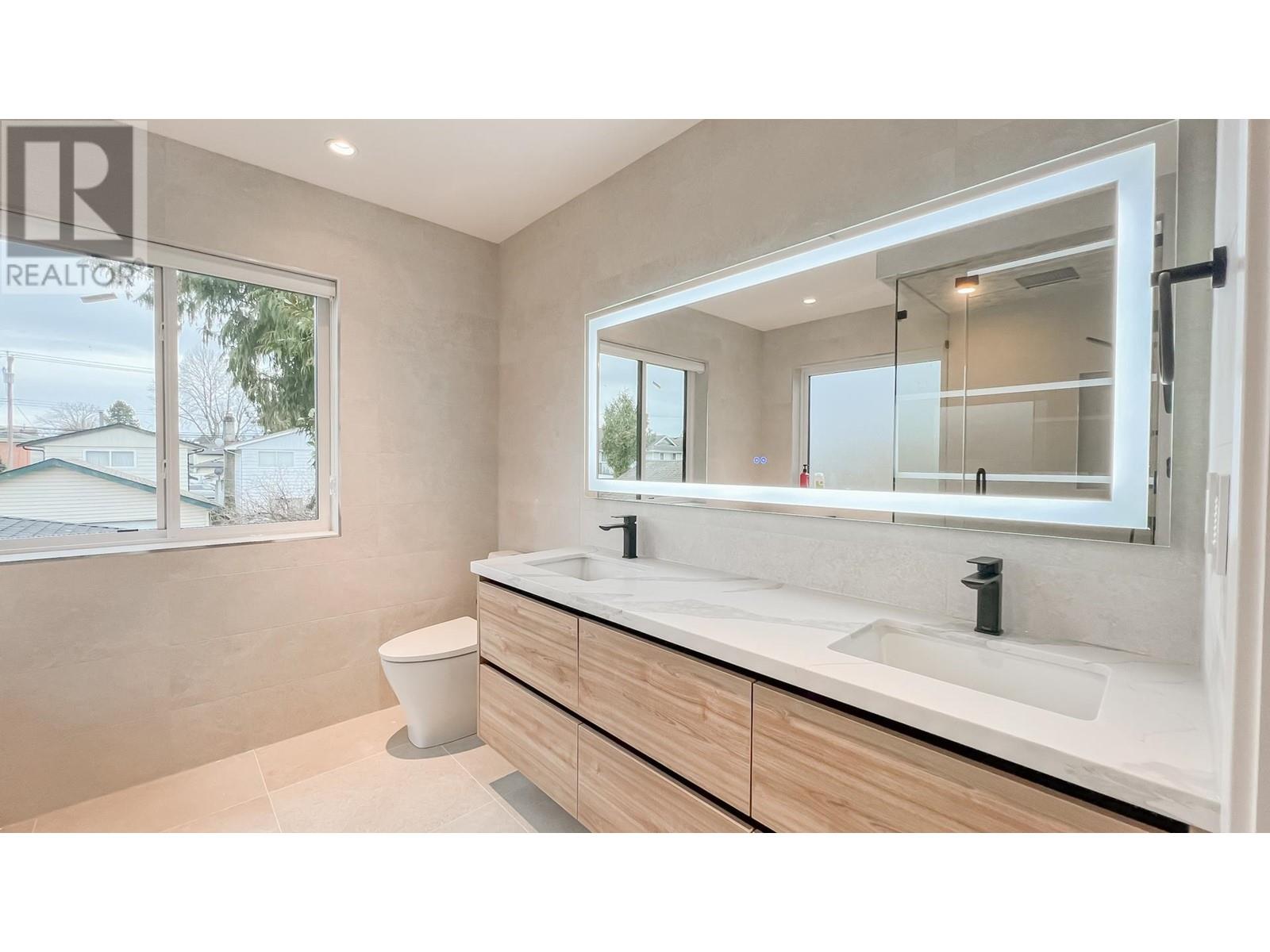 Listing Picture 27 of 40 : 3760 SHUSWAP AVENUE, Richmond / 烈治文 - 魯藝地產 Yvonne Lu Group - MLS Medallion Club Member