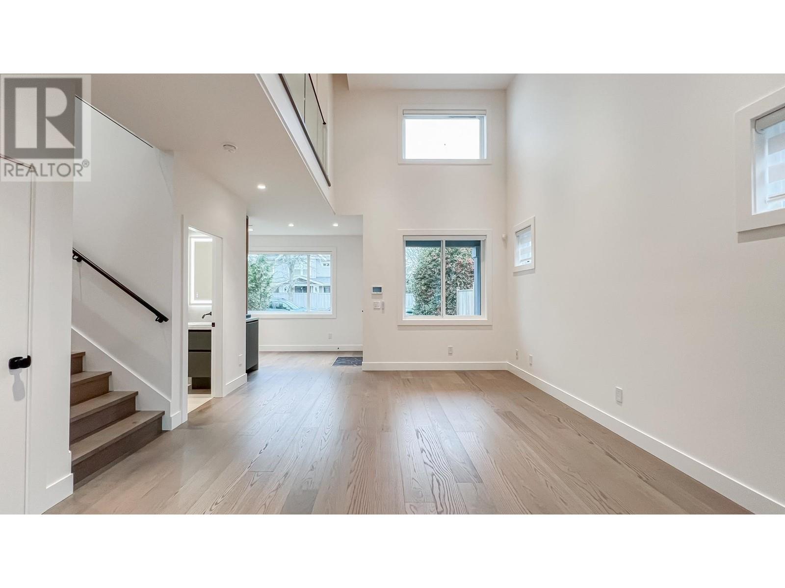 Listing Picture 4 of 40 : 3760 SHUSWAP AVENUE, Richmond / 烈治文 - 魯藝地產 Yvonne Lu Group - MLS Medallion Club Member